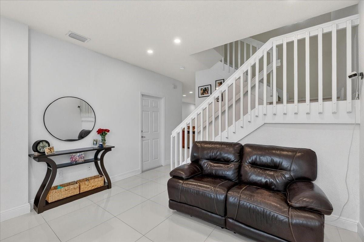 Isles at Oakland Park - Residential