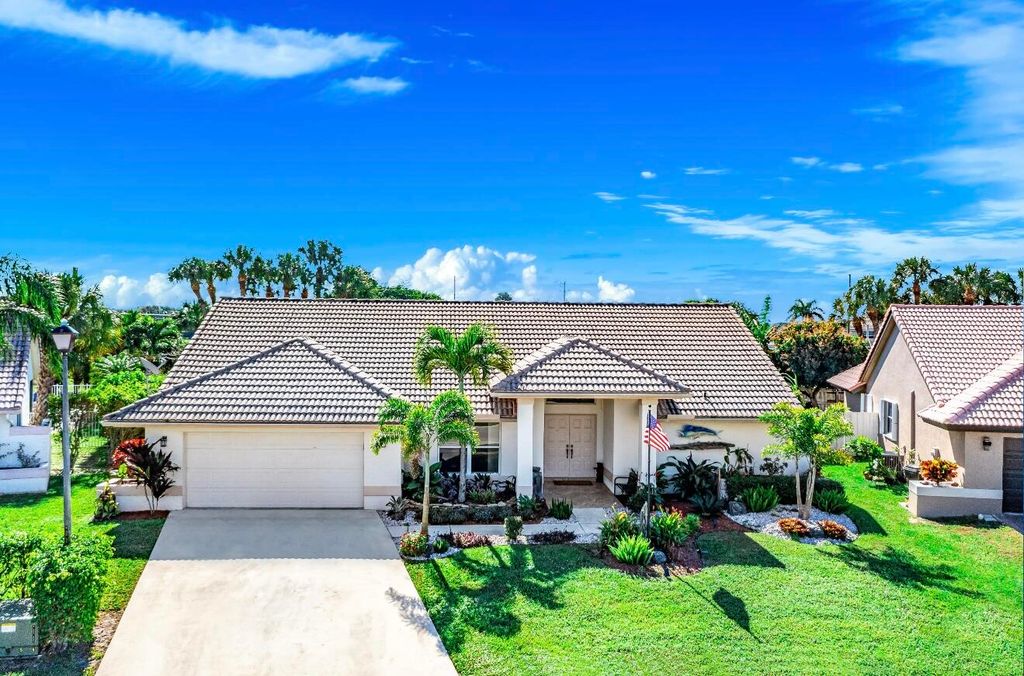 Photo of 6766 Blue Bay Circle, Lake Worth, FL 33467 (MLS # R11068189)