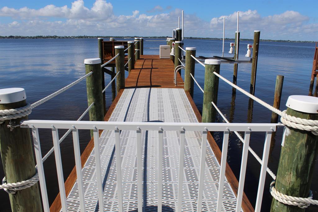 VENTURE OUT AT INDIAN RIVER INC (SECTION D) - Residential