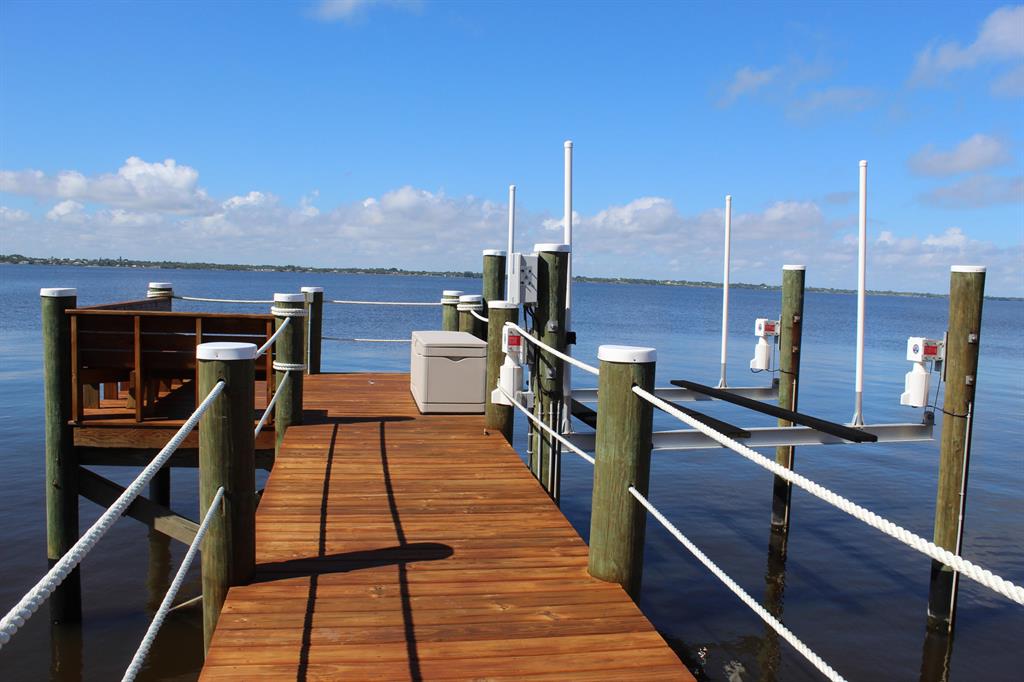 VENTURE OUT AT INDIAN RIVER INC (SECTION D) - Residential