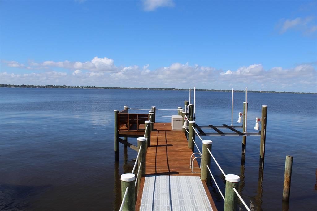 VENTURE OUT AT INDIAN RIVER INC (SECTION D) - Residential