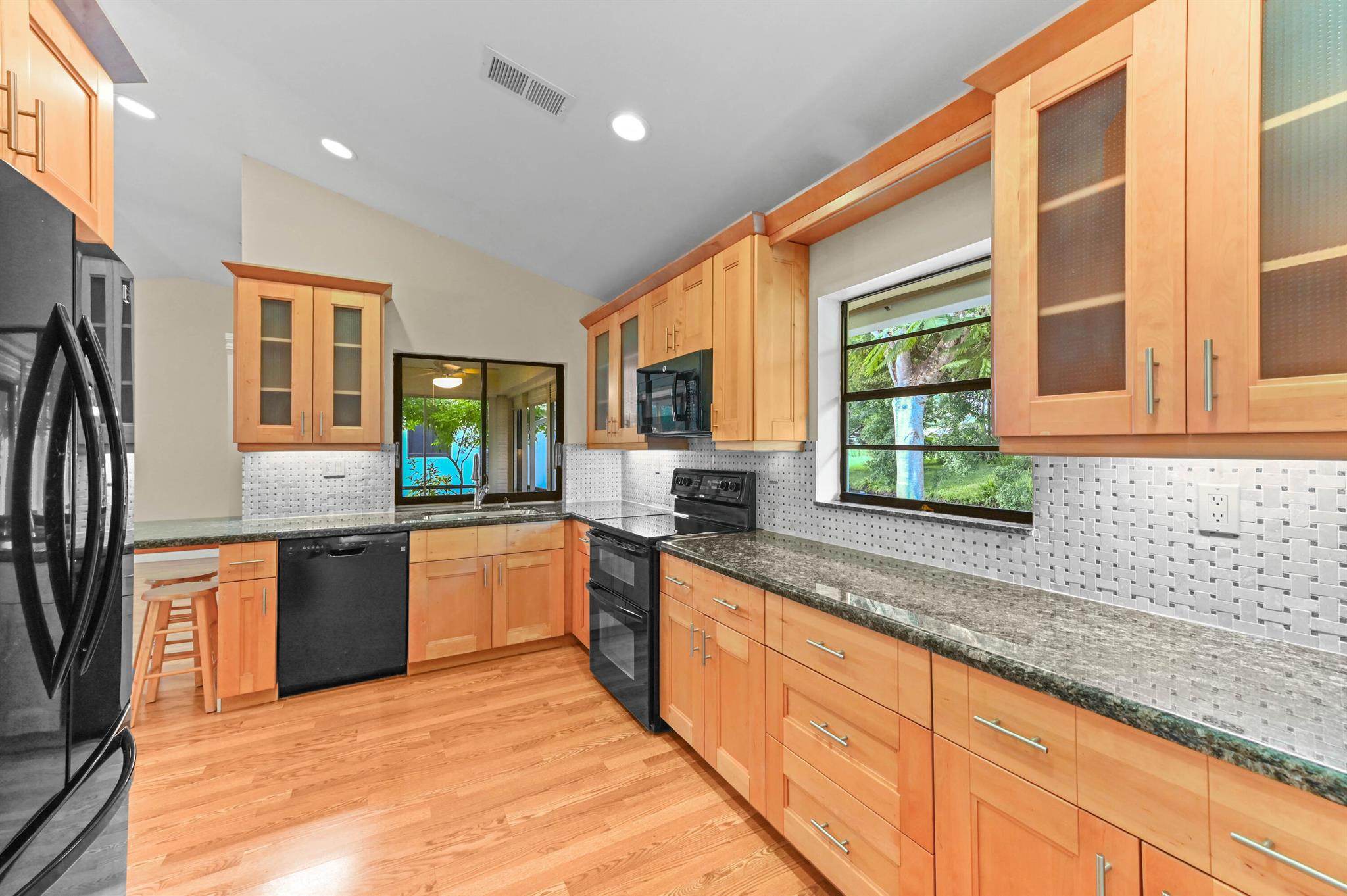 RAMBLEWOOD VILLAS - Residential