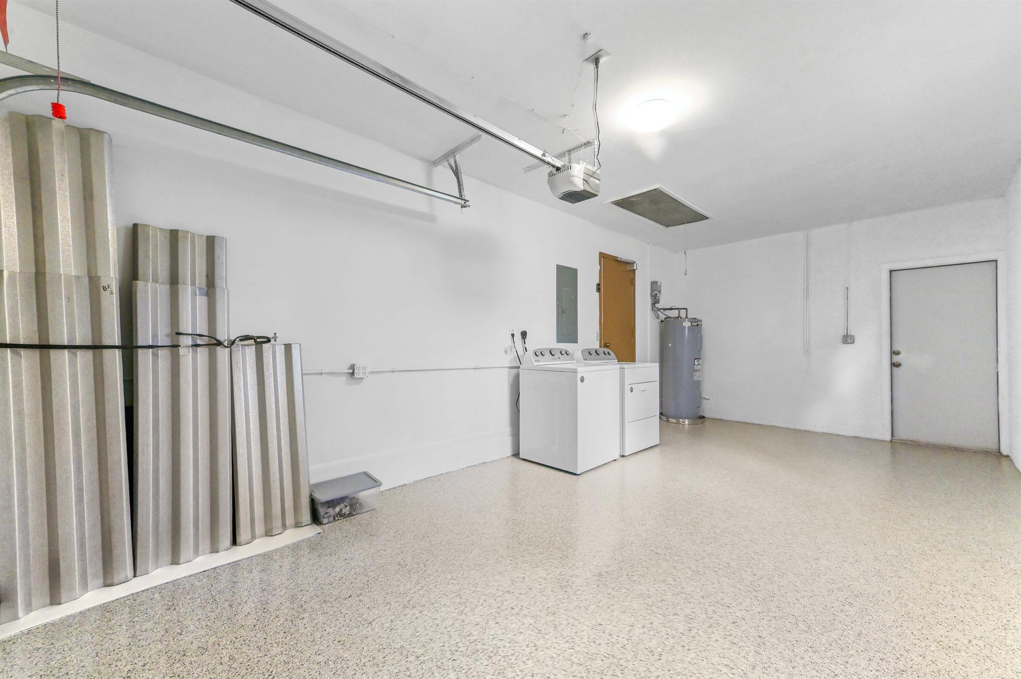 RAMBLEWOOD VILLAS - Residential