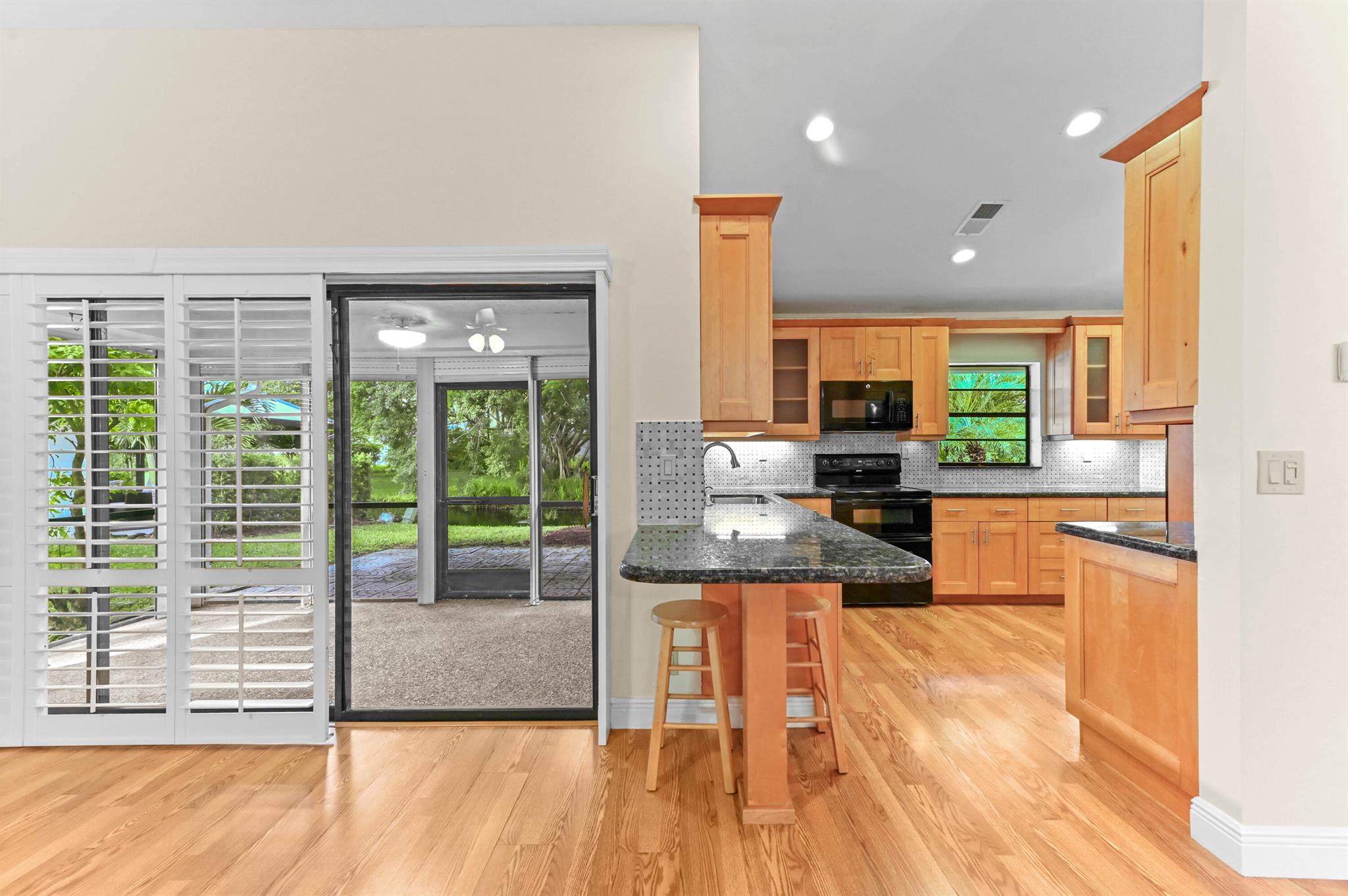 RAMBLEWOOD VILLAS - Residential