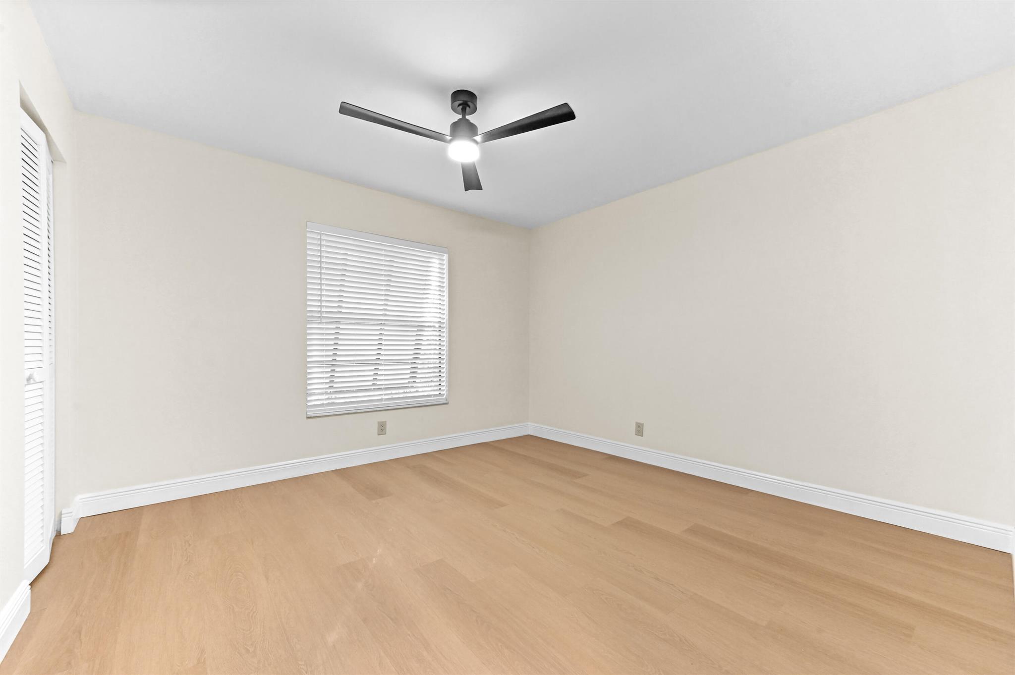 RAMBLEWOOD VILLAS - Residential