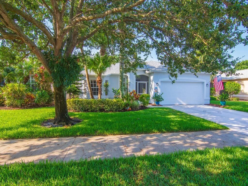 Photo of 3394 63 Square, Vero Beach, FL 32966 (MLS # R11092882)