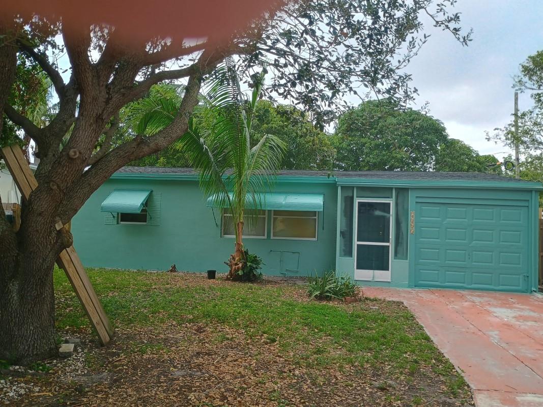 Collier Manor 4th Add 38- - Residential Lease