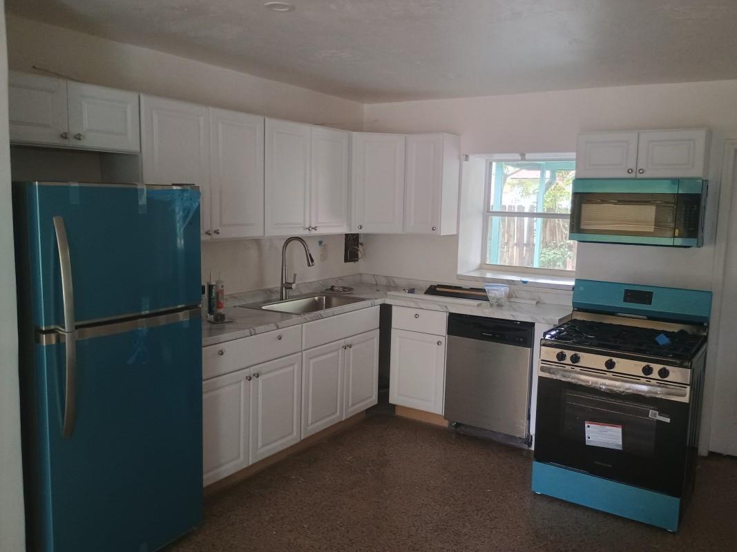 Collier Manor 4th Add 38- - Residential Lease