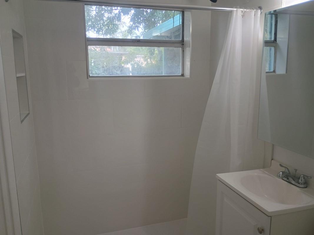 Collier Manor 4th Add 38- - Residential Lease