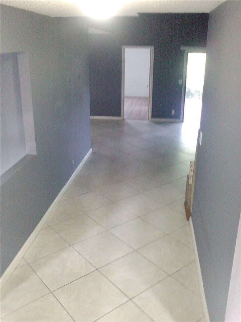 Banyan Lakes - Residential