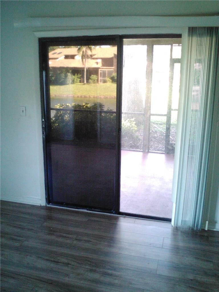 Banyan Lakes - Residential