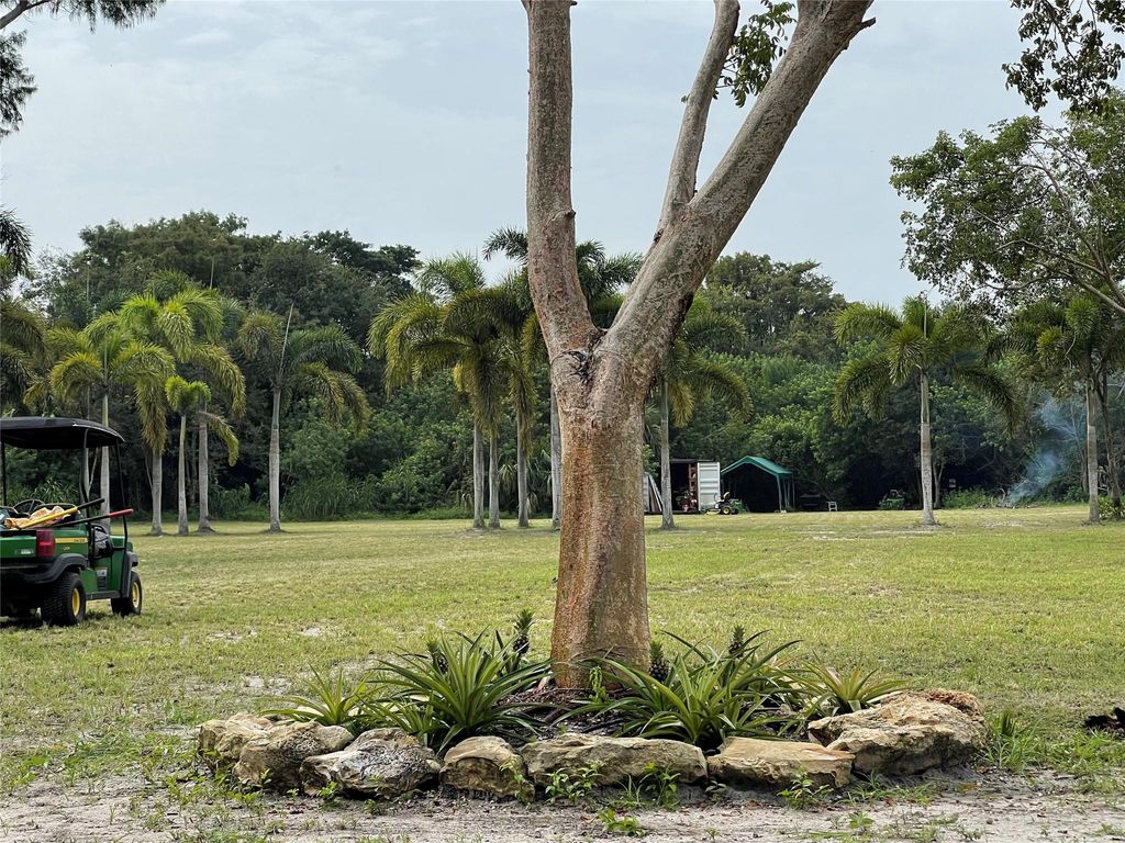 Photo of 15600 SW Conners Highway, Okeechobee, FL 34974 (MLS # B26050572)