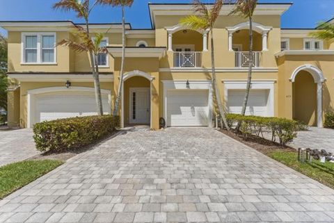 Photo of 6109 NW Kendra Lane, Port Saint Lucie, FL 34983 (MLS # B26019376)