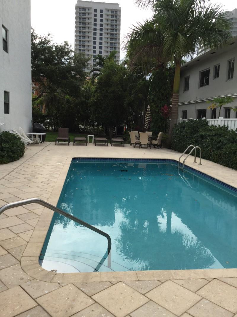 520 Orton Ave 104