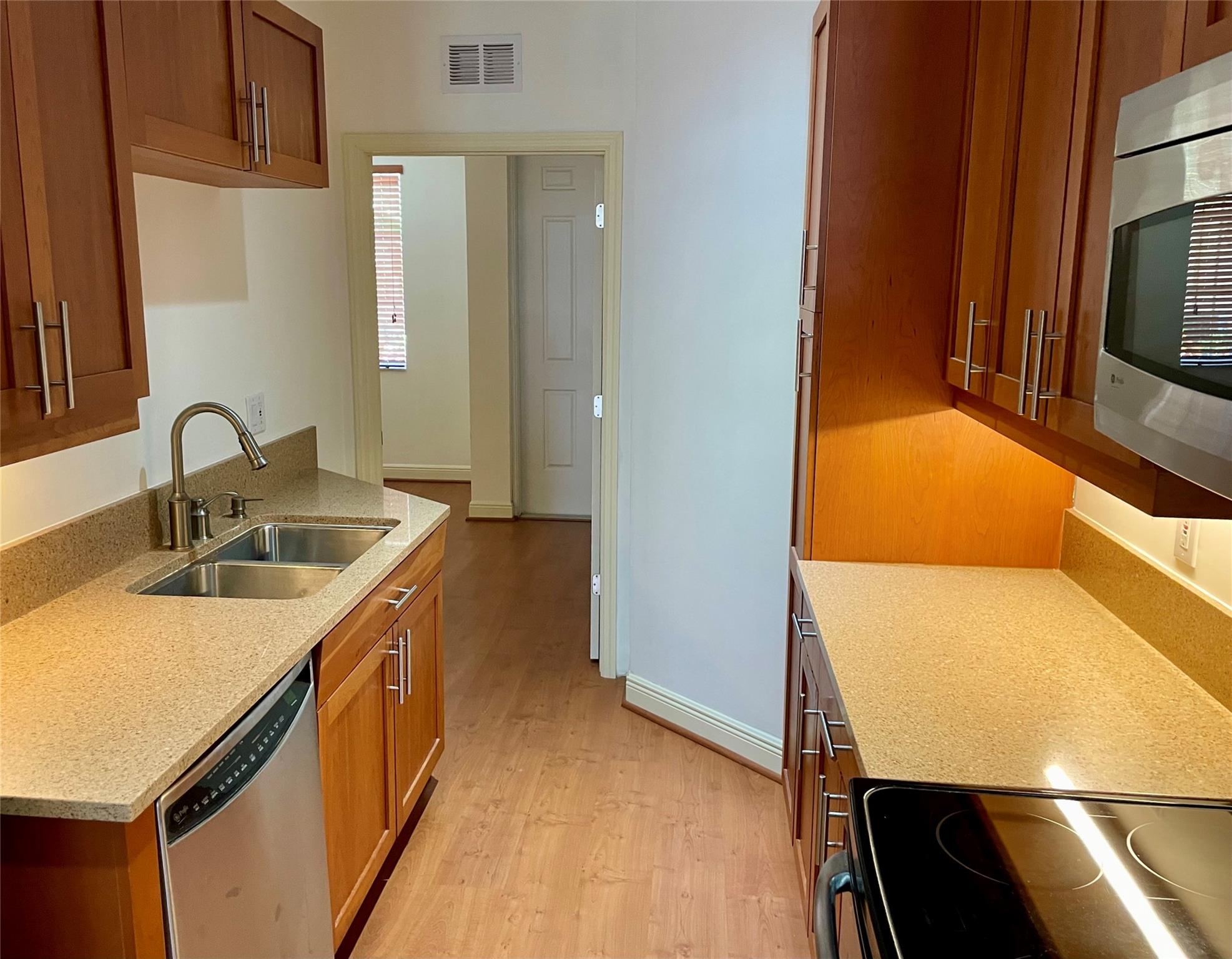 417 SW 13TH TERRACE 417