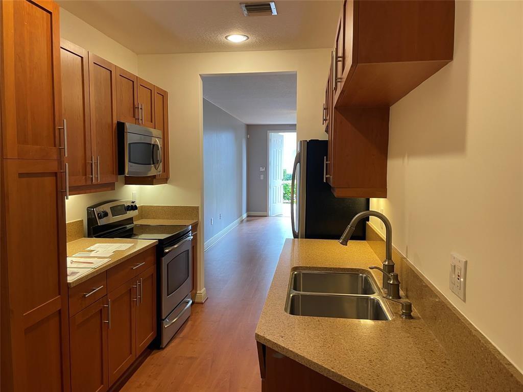 417 SW 13TH TERRACE 417