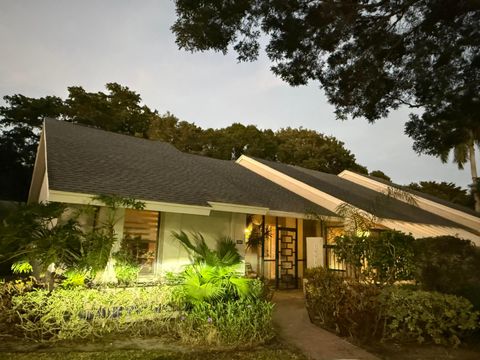 Tiny photo for 10911 Lake Front Place, Boca Raton, FL 33498 (MLS # B26022335)