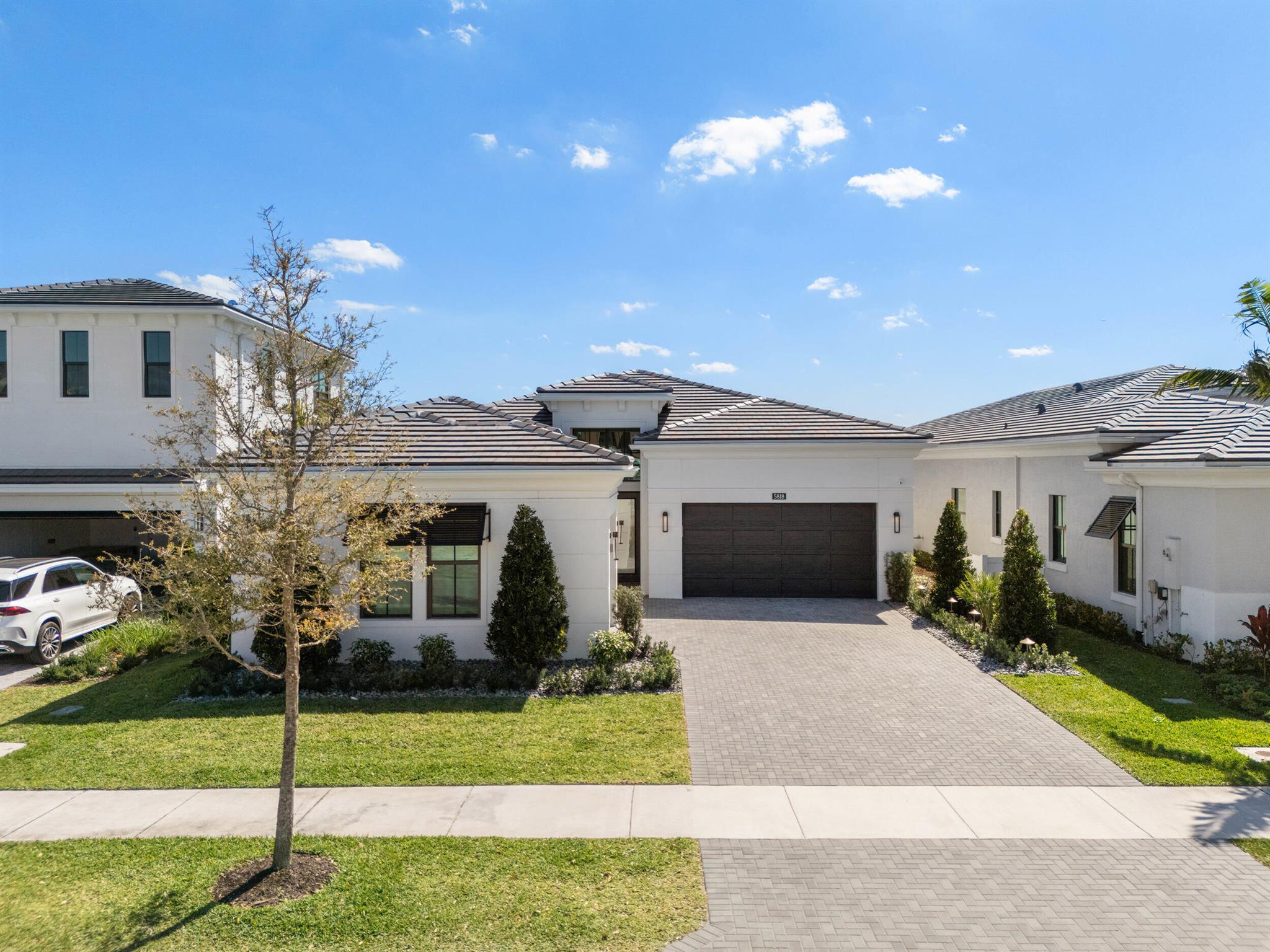 ARTISTRY - Residential