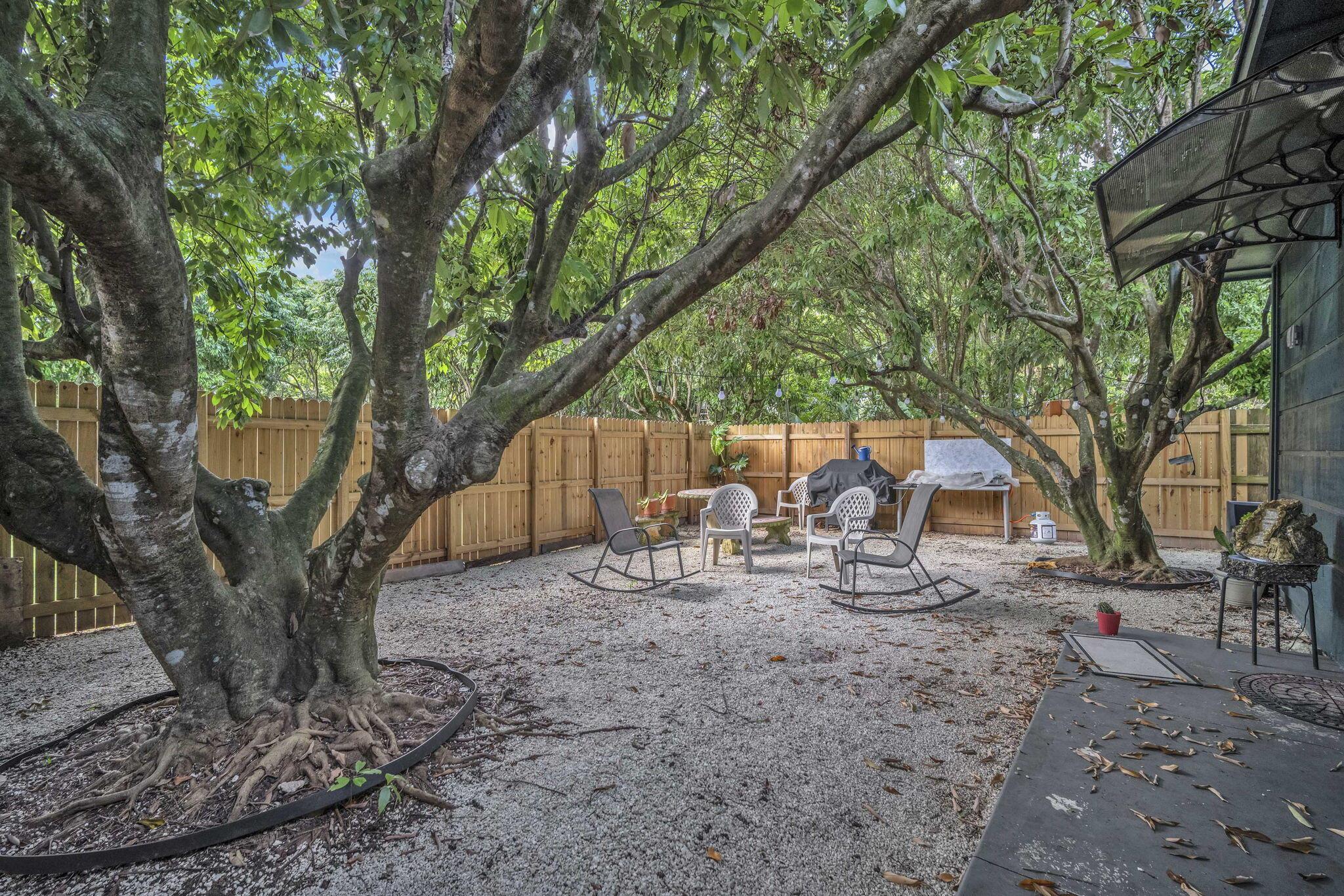 SILVER PALM ESTS PT 1 - Residential