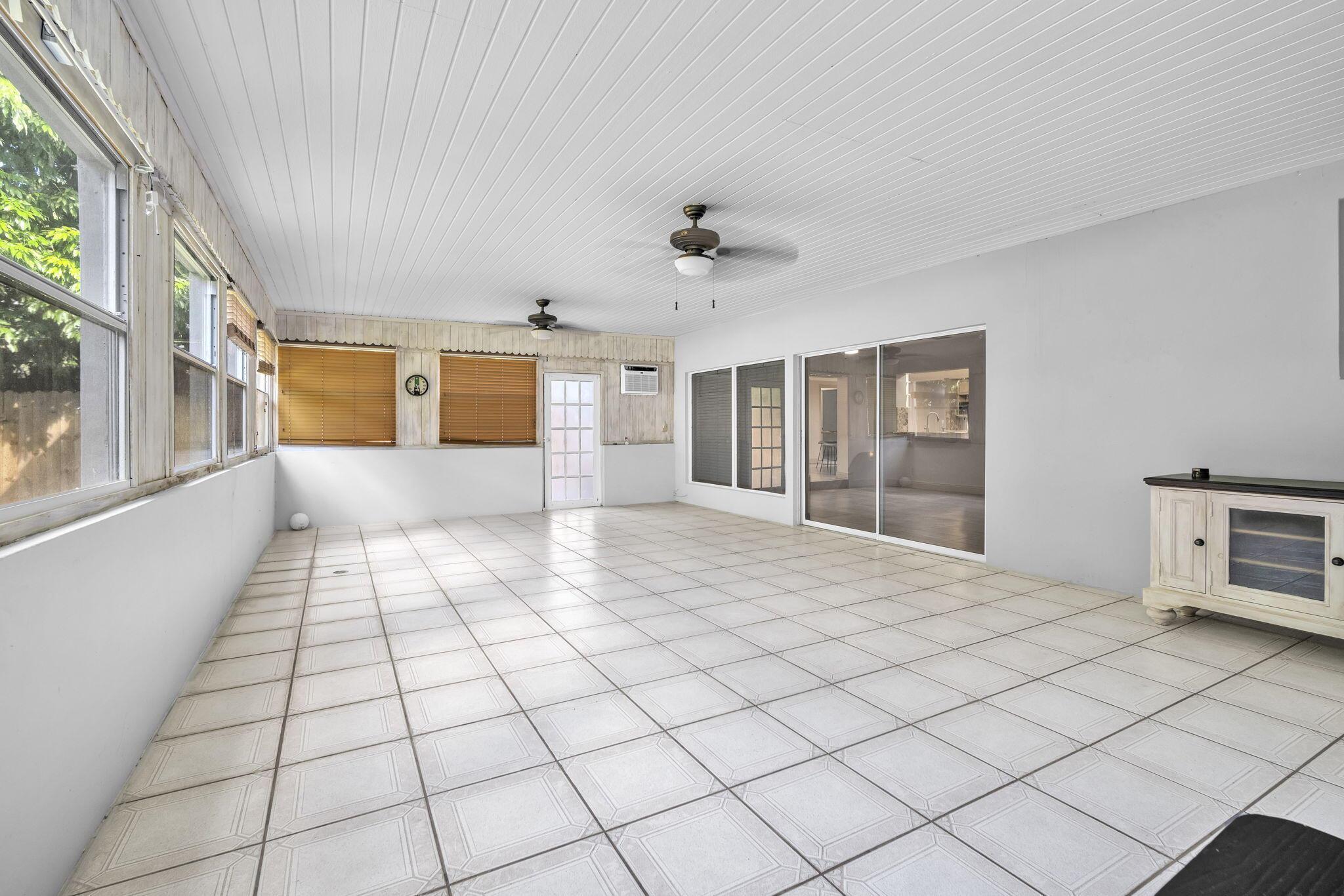 SILVER PALM ESTS PT 1 - Residential