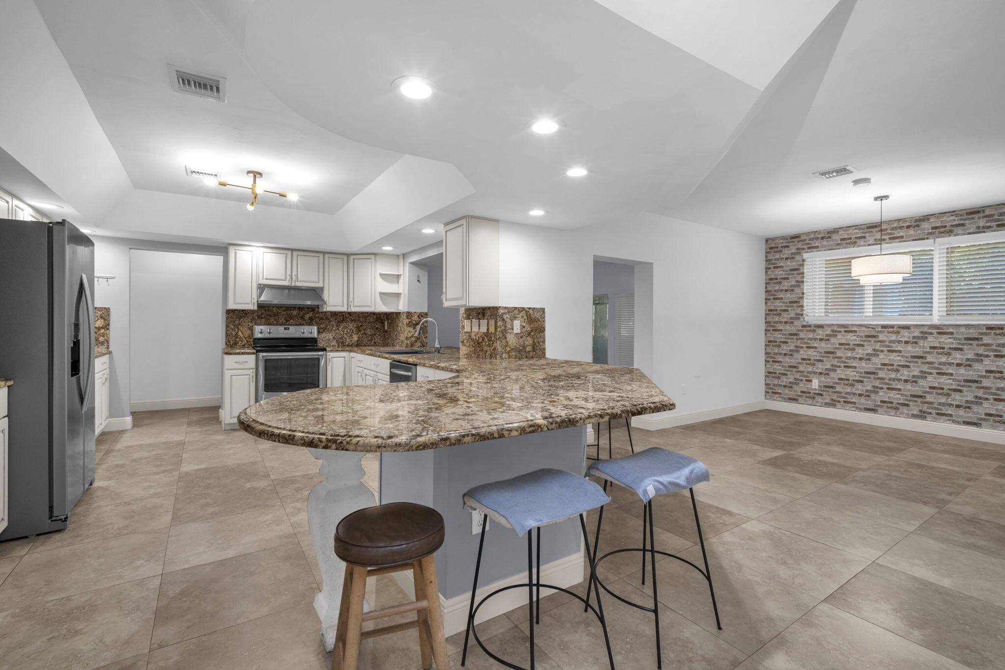 SILVER PALM ESTS PT 1 - Residential