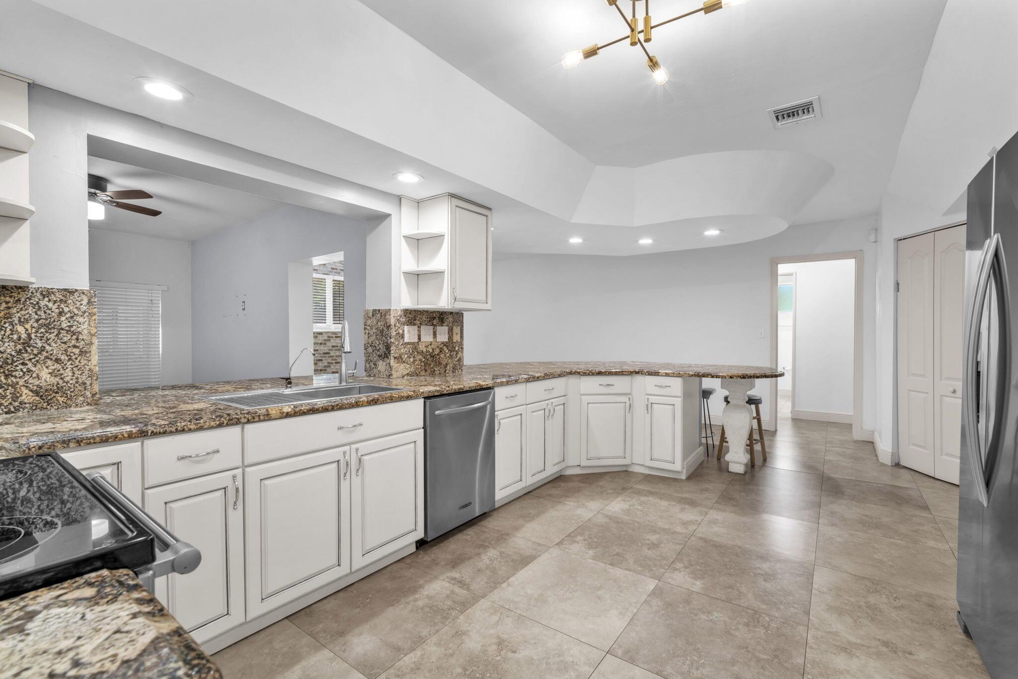 SILVER PALM ESTS PT 1 - Residential