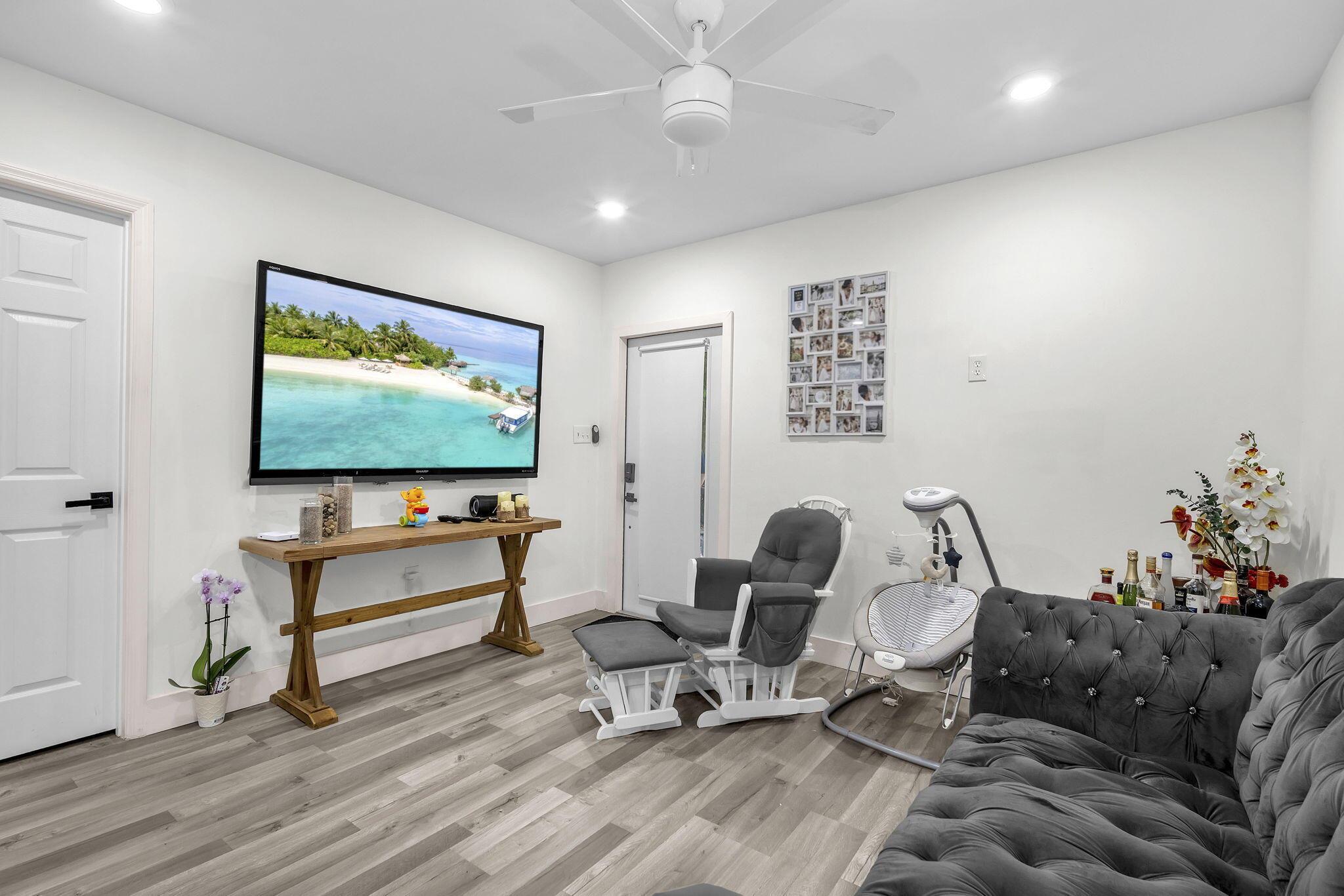 SILVER PALM ESTS PT 1 - Residential