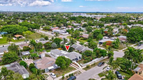 A home in Lake Worth Beach