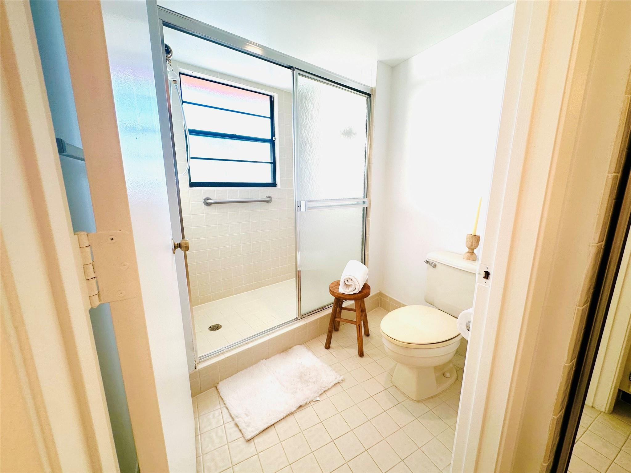 HUNTINGTON TOWERS CONDO - Residential