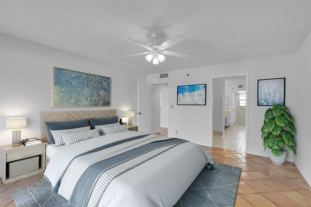 HUNTINGTON TOWERS CONDO - Residential