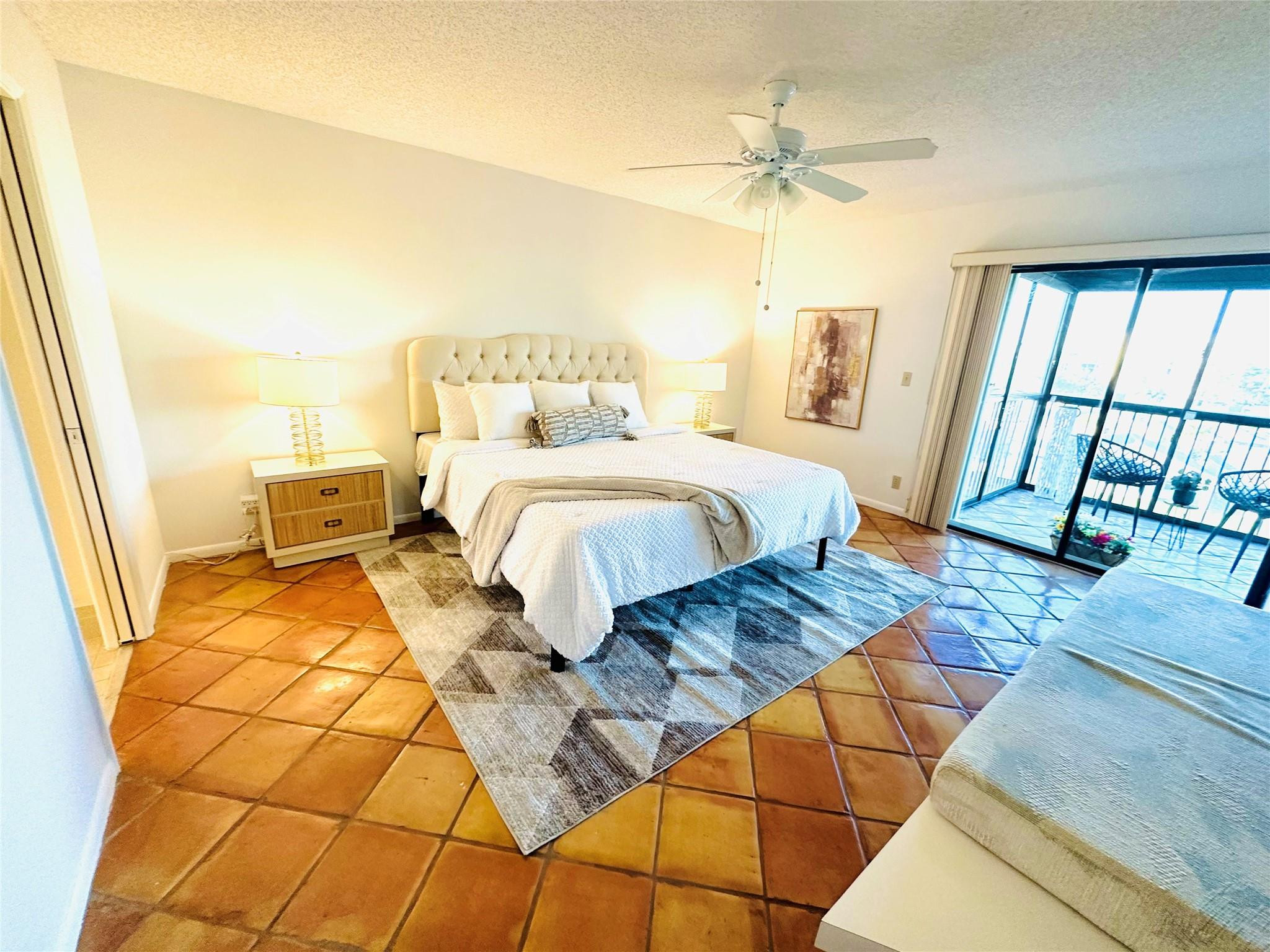 HUNTINGTON TOWERS CONDO - Residential
