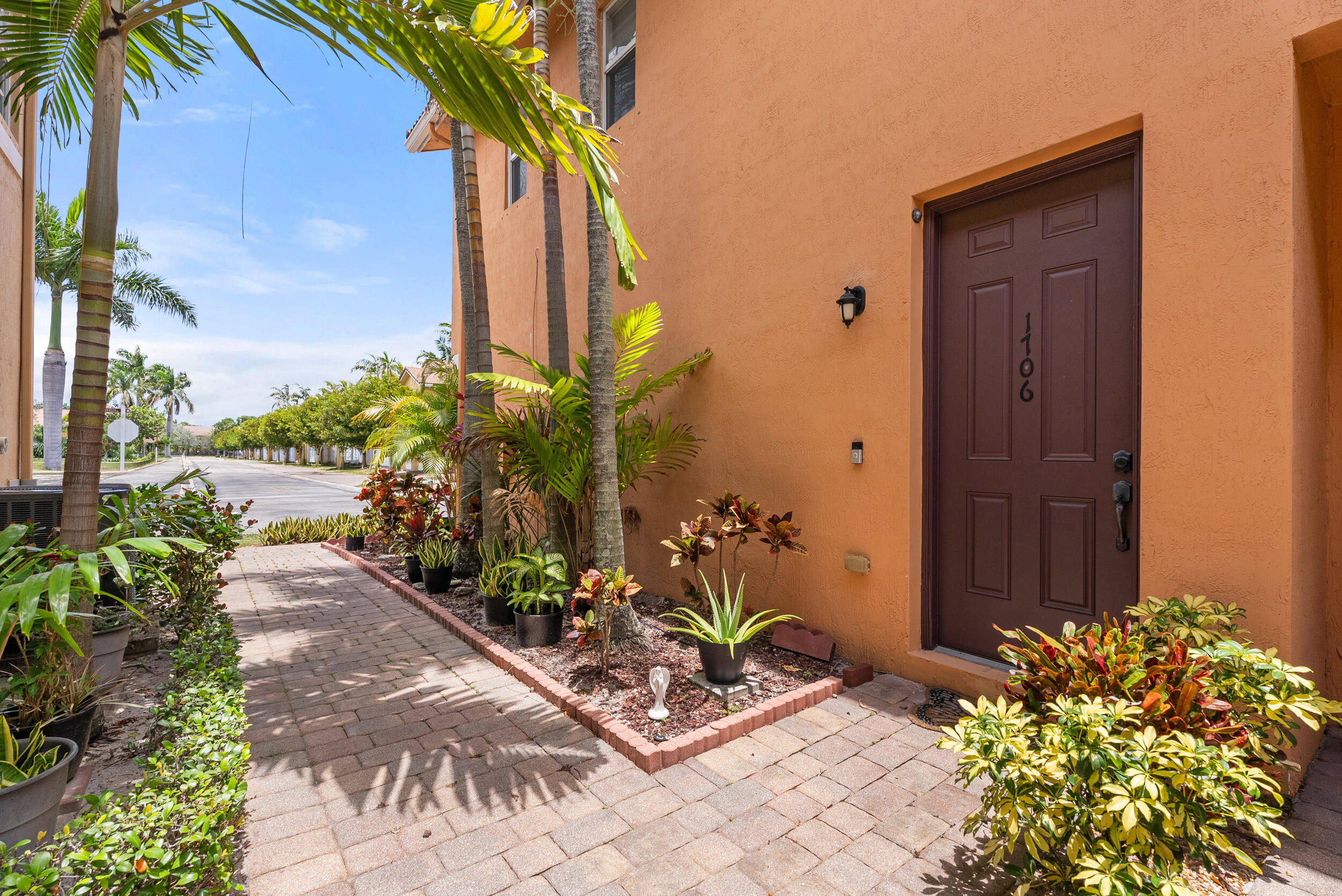 SIERRA BAY - Residential