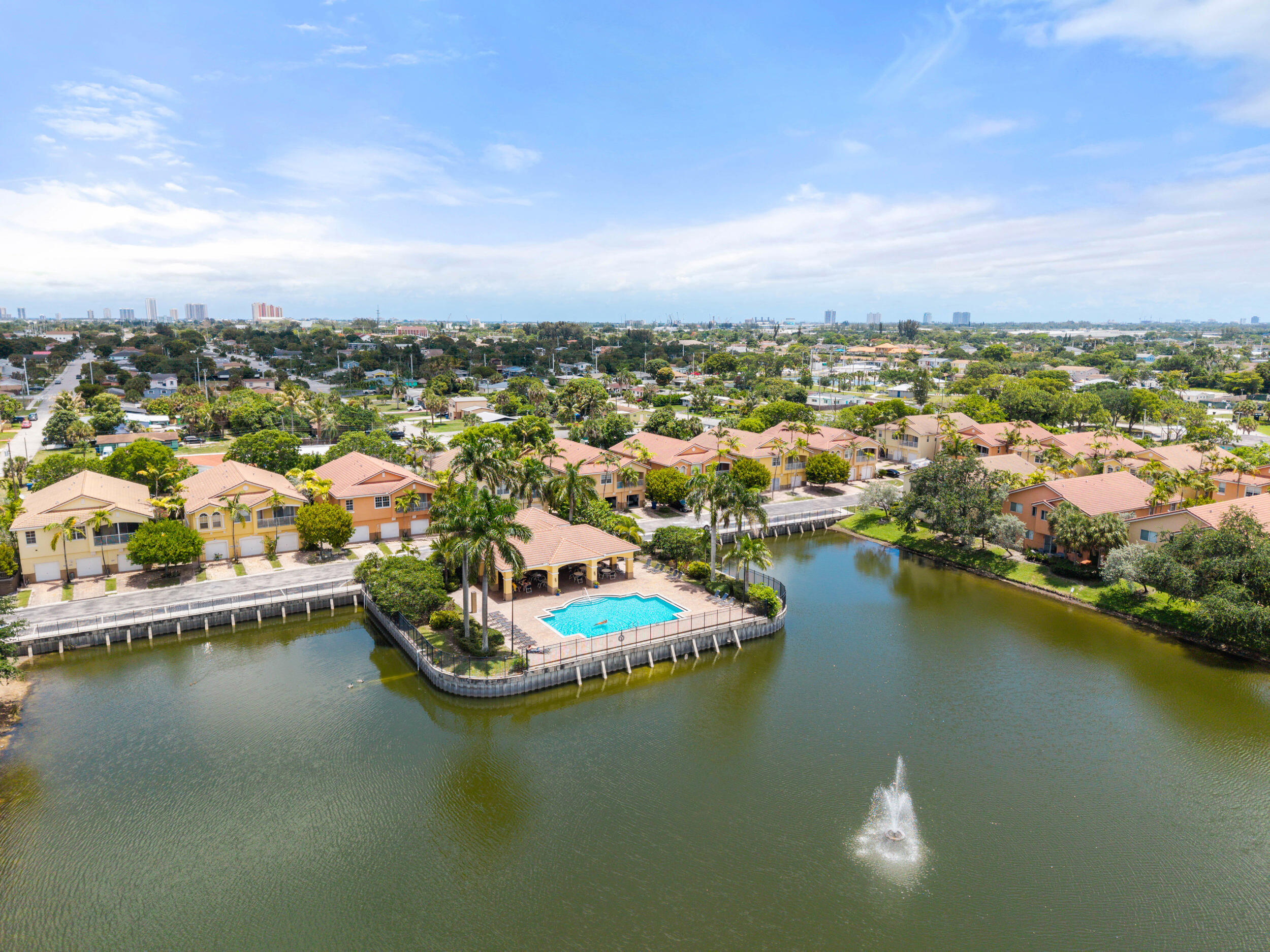 SIERRA BAY - Residential