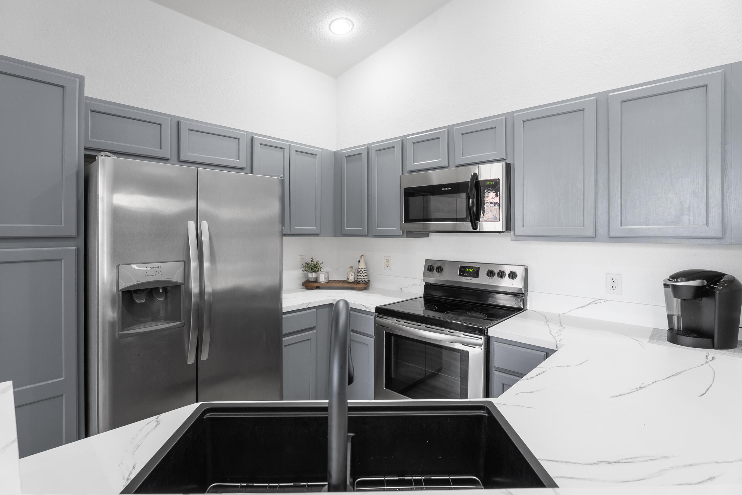 Properties 1706 Carvelle Drive