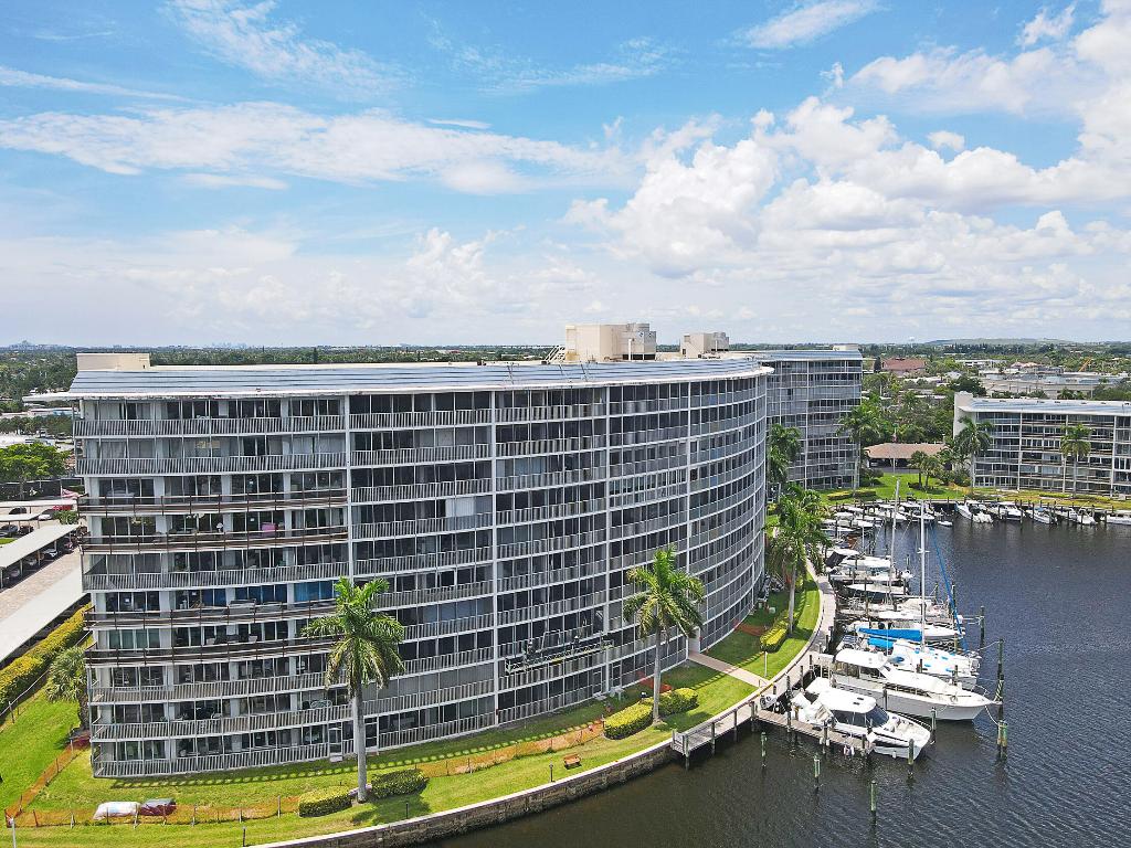 Hillsboro Cove - Residential