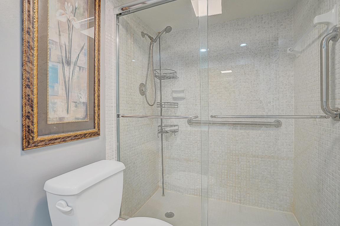 Hillsboro Cove - Residential