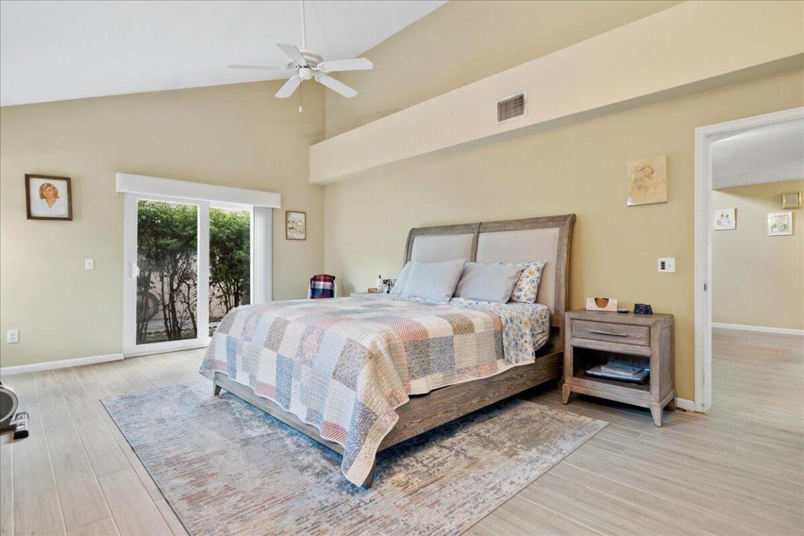 ISLAND OF RIVER BRIDGE - Residential