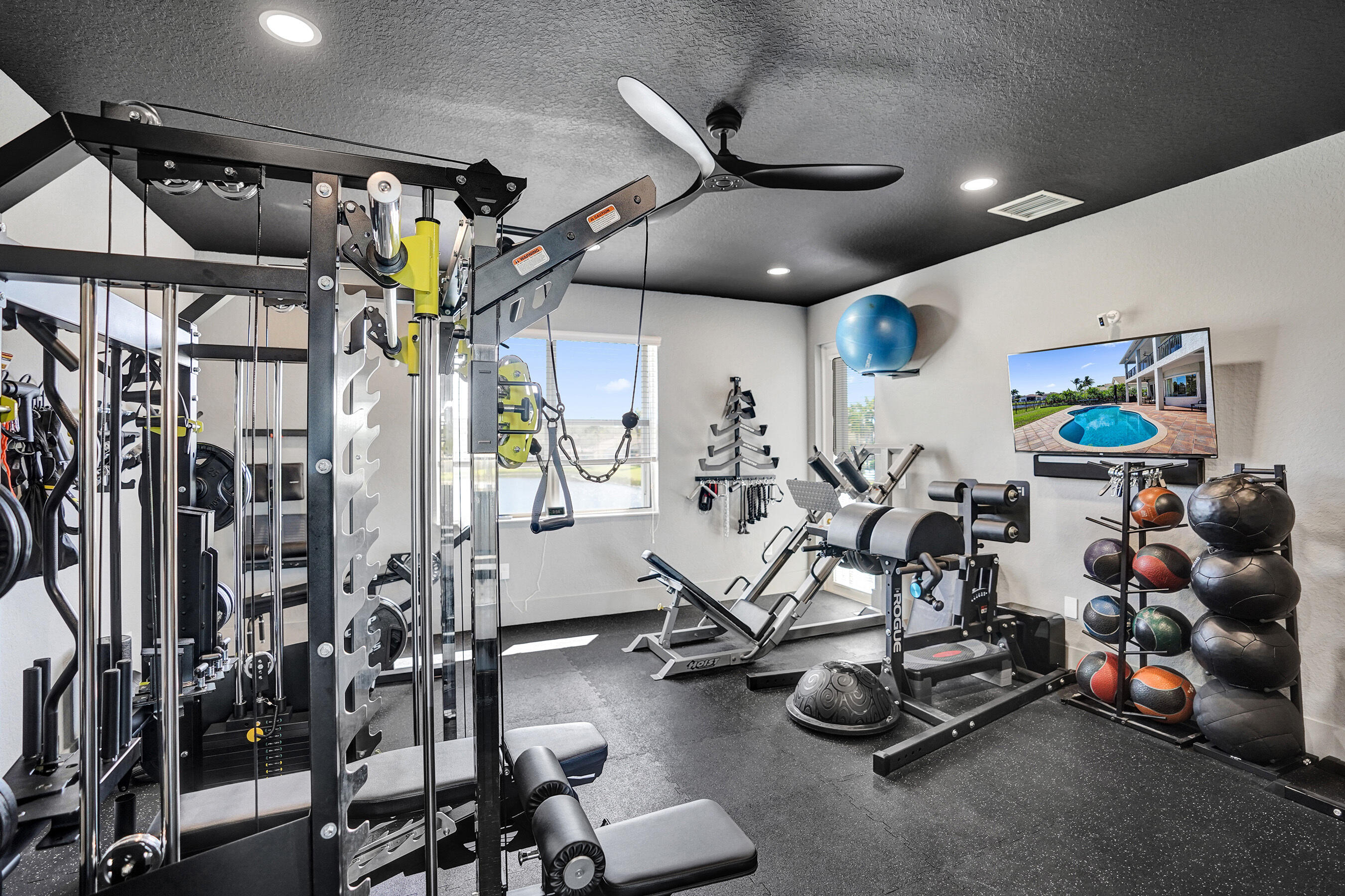 CANYON ISLES 1 - Residential