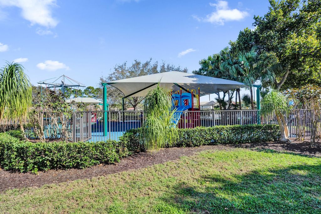 Photo of 11081 Brandywine Lake Way, Boynton Beach, FL 33473 (MLS # B26003535)