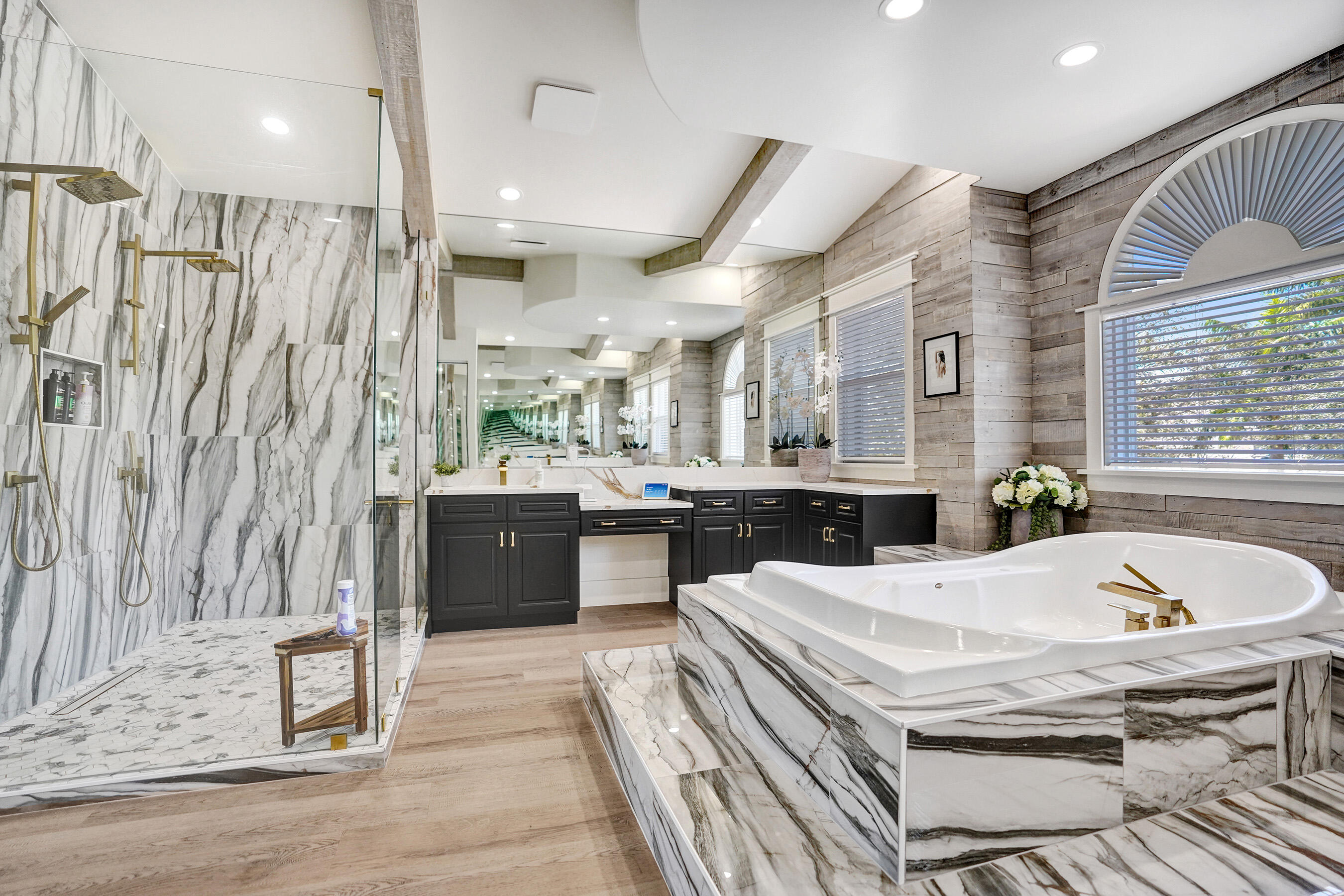 CANYON ISLES 1 - Residential