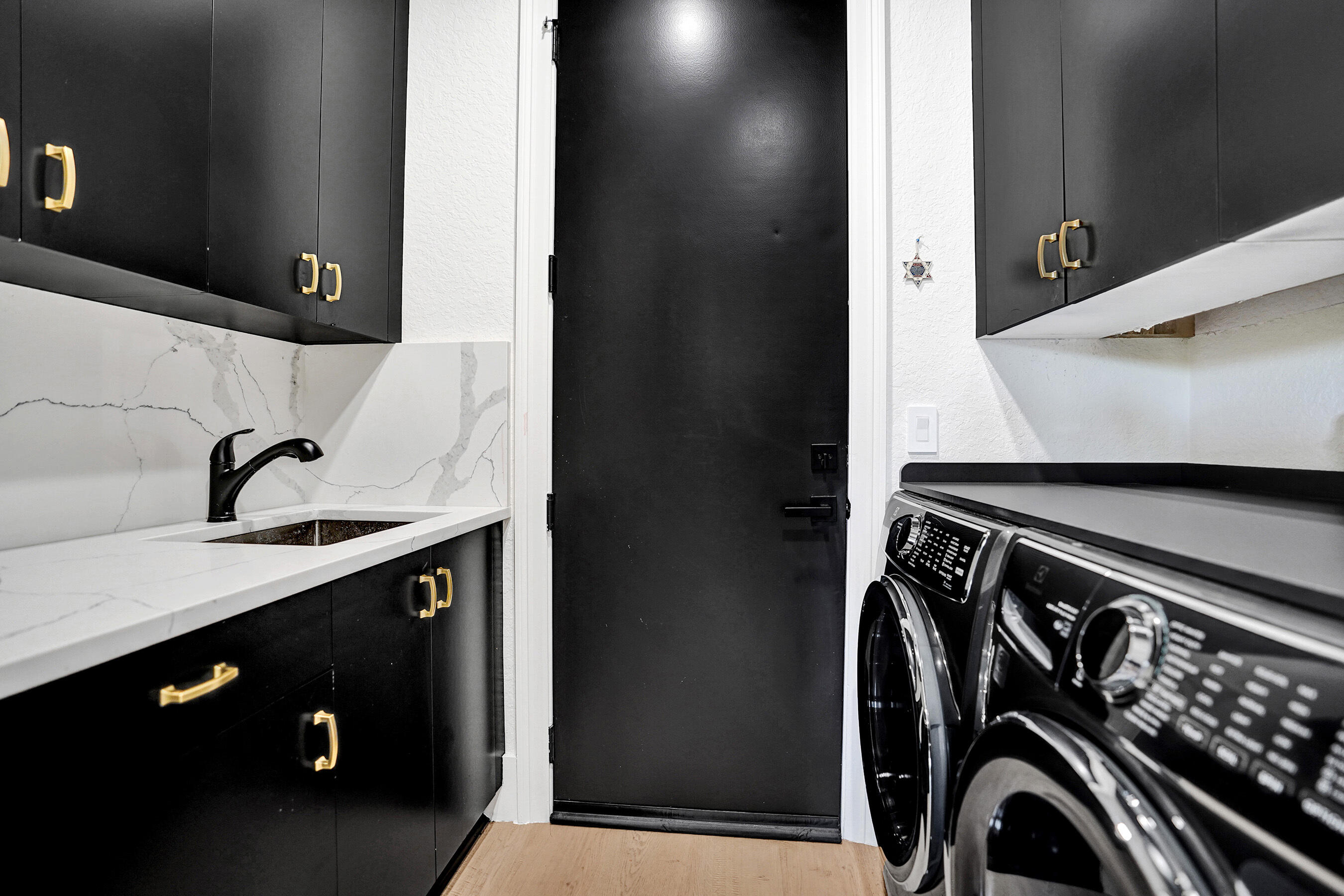 CANYON ISLES 1 - Residential