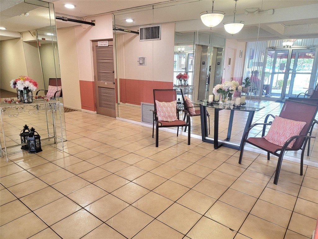 Oakbrook Village - Residential