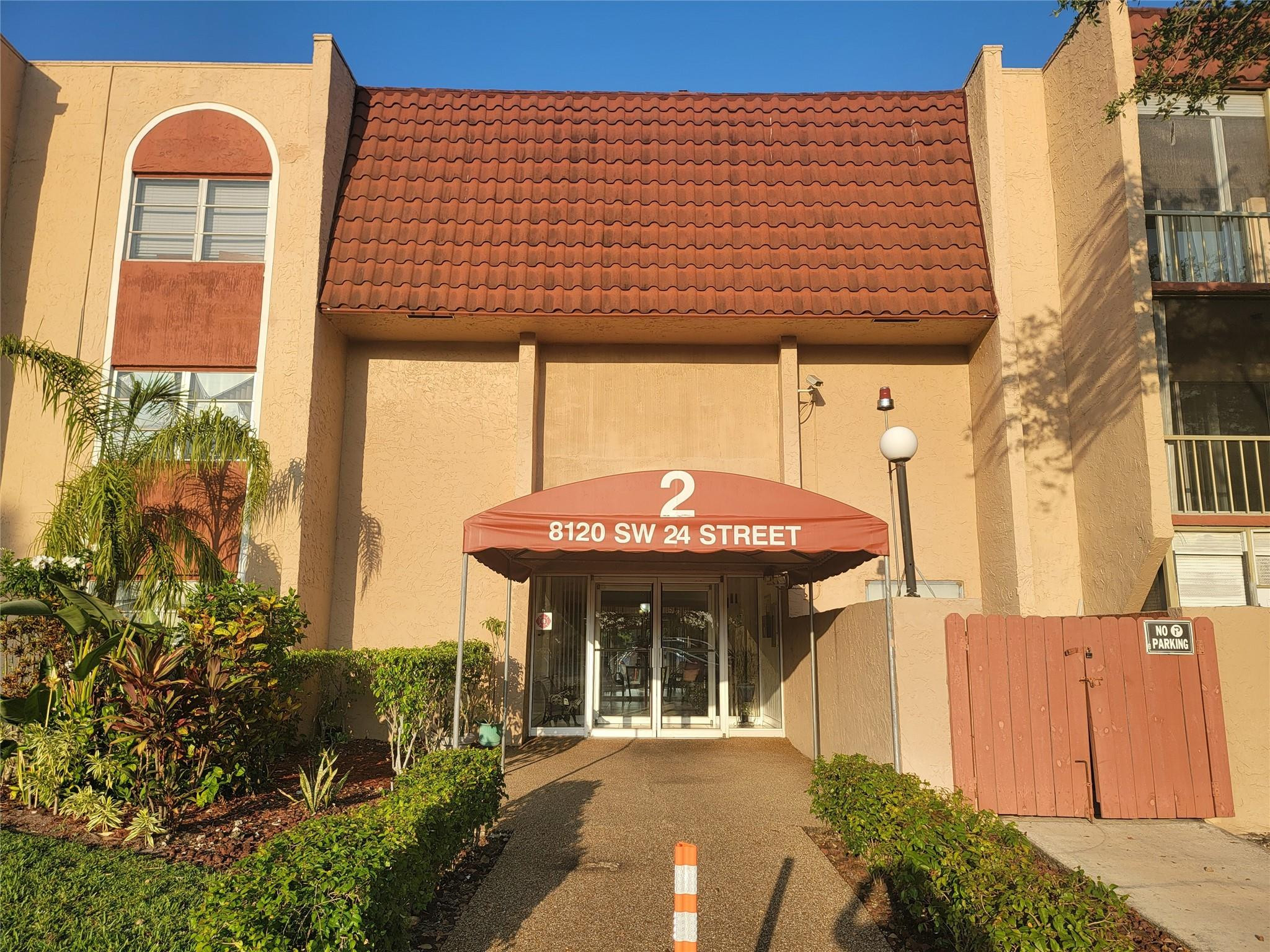 8120 SW 24th Street 212