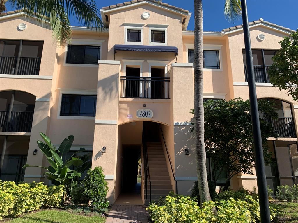 Photo of 2807 Veronia Drive #104, Palm Beach Gardens, FL 33410 (MLS # R10771096)