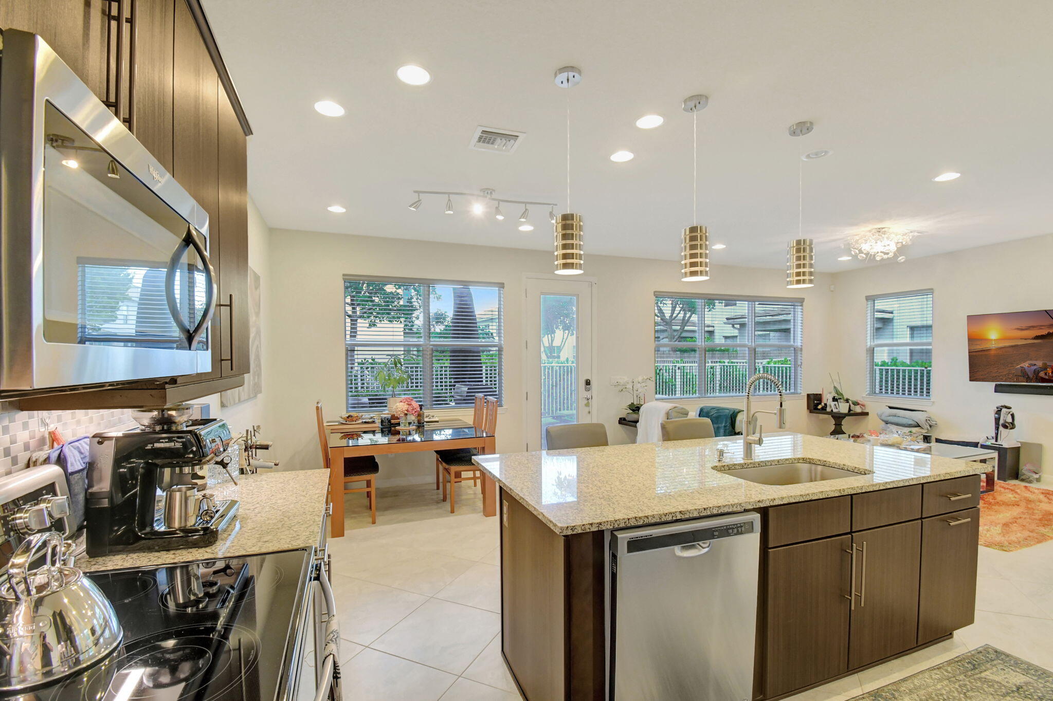 HILLCREST COUNTRY CLUB NORTH - Residential