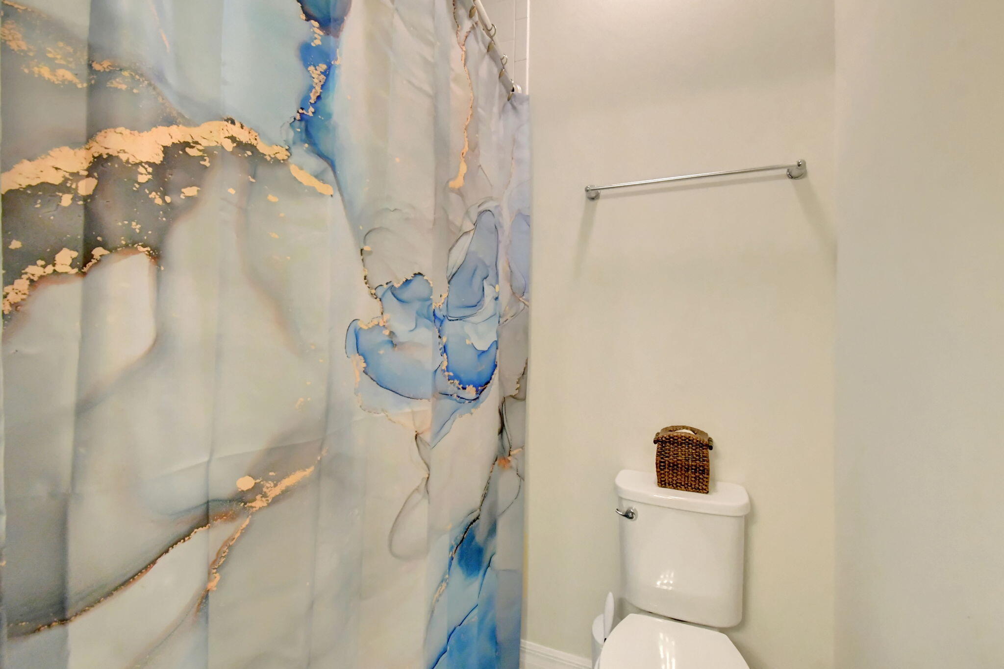 HILLCREST COUNTRY CLUB NORTH - Residential