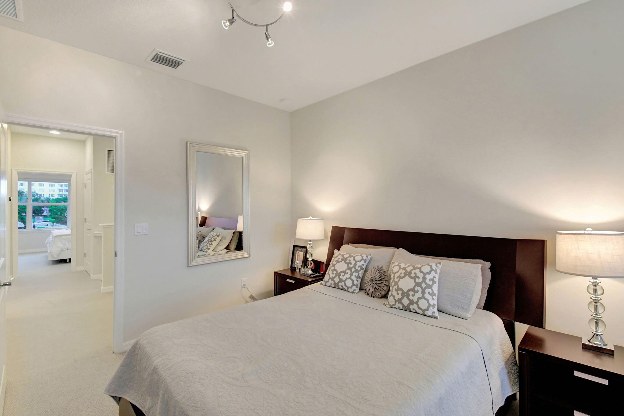 HILLCREST COUNTRY CLUB NORTH - Residential