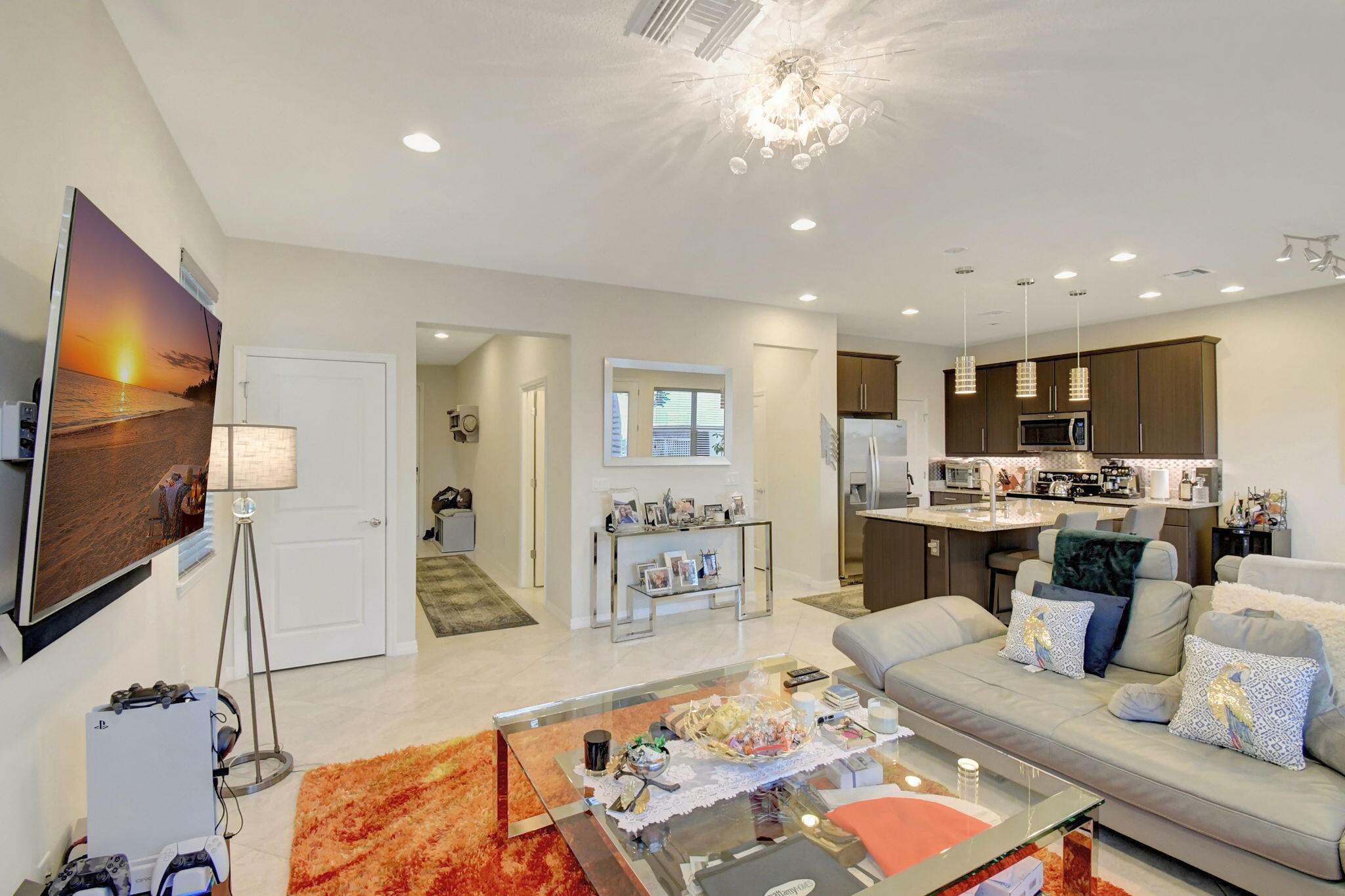 HILLCREST COUNTRY CLUB NORTH - Residential