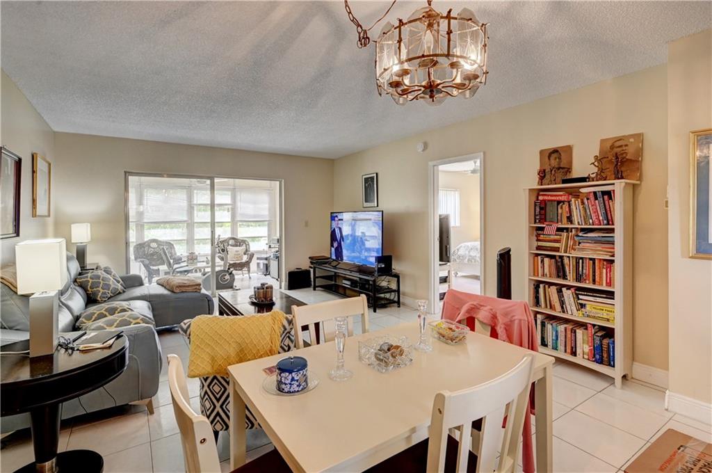 Oriole Golf & Tennis Club - Residential