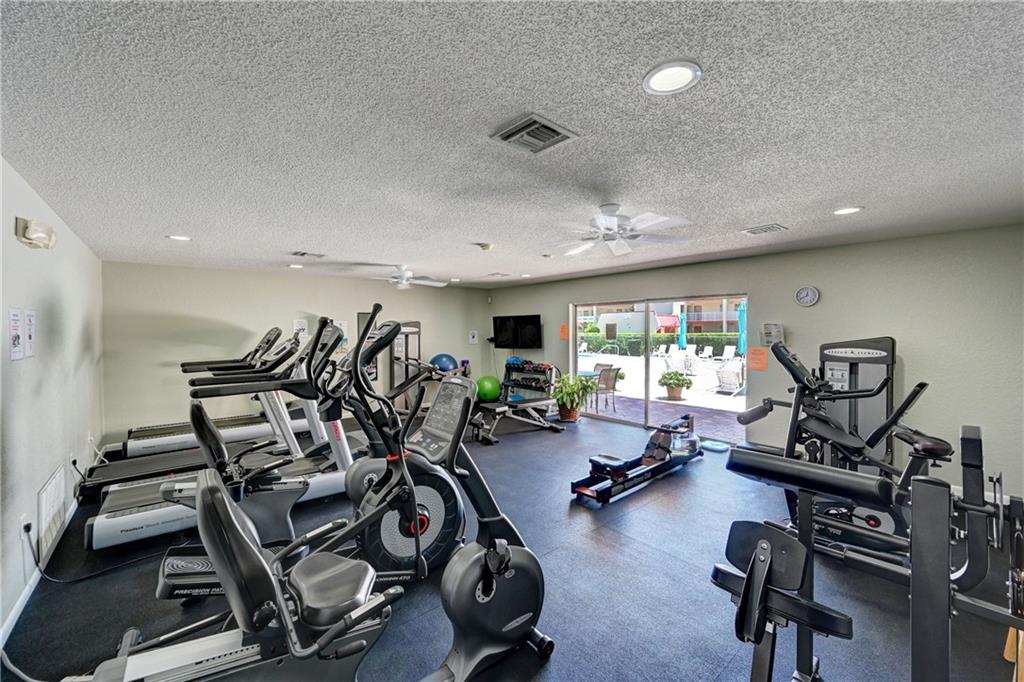Oriole Golf & Tennis Club - Residential
